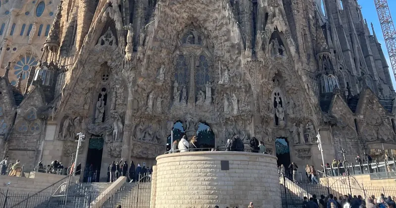 Sagrada Família Private Tour & Optional Sant Pau